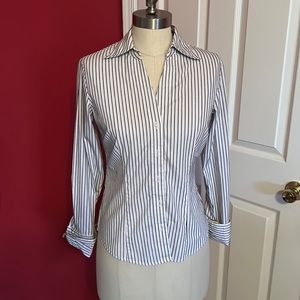 Worthington petite stretch blouse